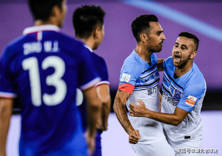 今晚中超传出新动向;密尔沃基雄鹿官宣签约;管理层表态——媒体盛赞;球队文化再被提及的简单介绍 今晚中超传出新动向;密尔沃基雄鹿官宣签约;管理层表态——媒体盛赞;球队文化再被提及的简单介绍