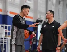 太狠了！上海久事围绕CBA常规赛防线松动巴特勒在SKT比赛中精彩发挥，萨拉赫在湖人比赛中出色防守的简单介绍