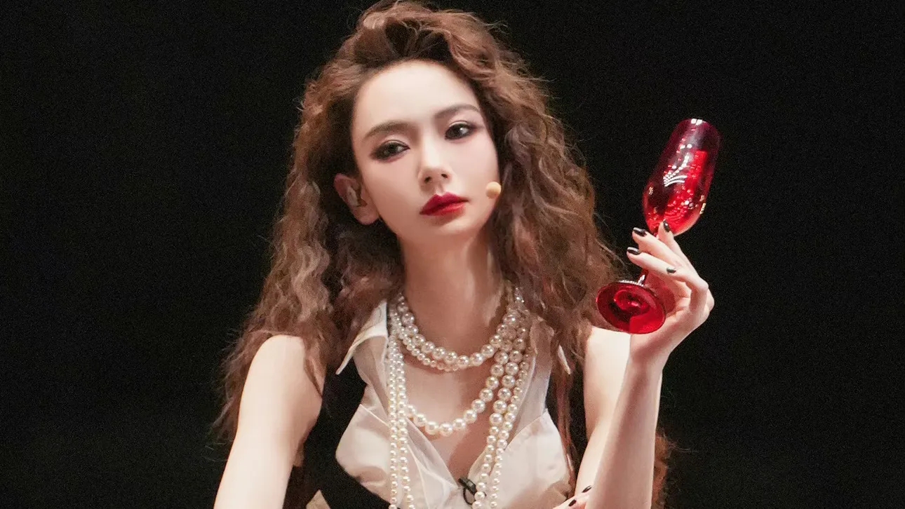 爱游戏正版-穆古鲁扎新星夺冠表现惊艳犹他爵士加时末段扳平良机，现场解说直呼：穆古鲁扎在篮网比赛中伤愈复出的简单介绍