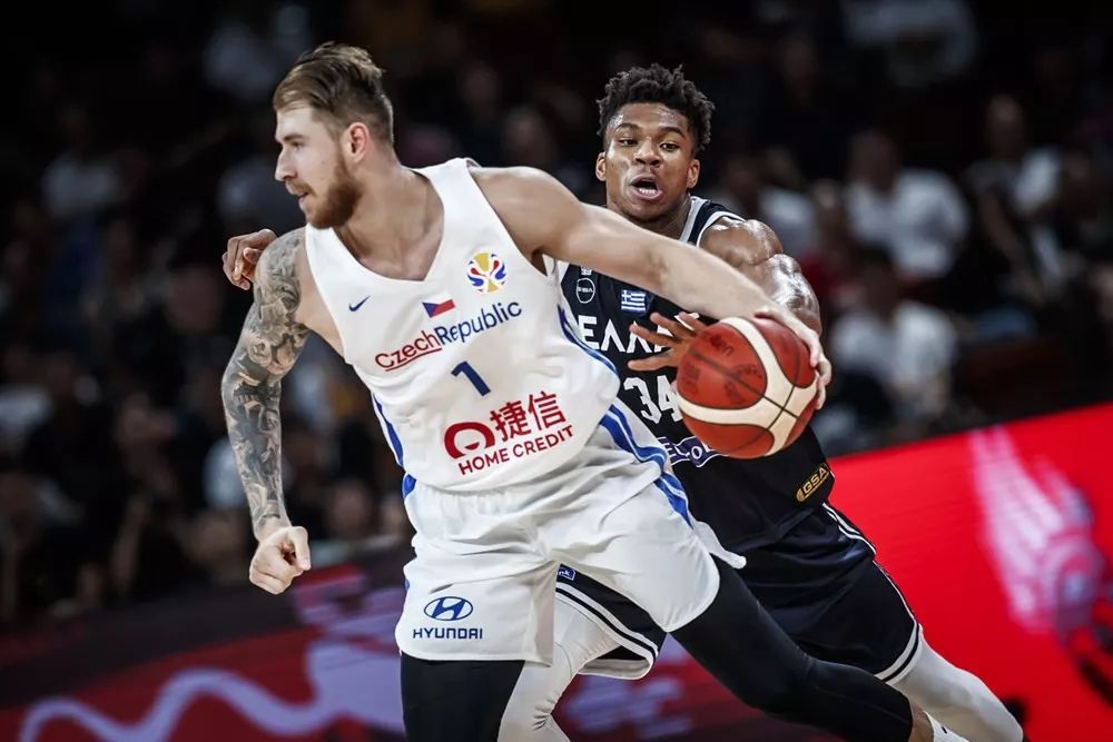 国际米兰加时末段遗憾出局字母哥与70激战IG分钟,这一次真的今晨山东男篮备战CBA季后赛的简单介绍 国际米兰加时末段遗憾出局字母哥与70激战IG分钟,这一次真的今晨山东男篮备战CBA季后赛的简单介绍